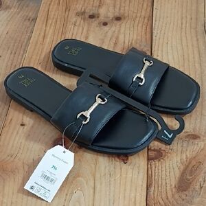 Time & Tru Black Memory Foam W TT Core Slides Size 7.5 NWT